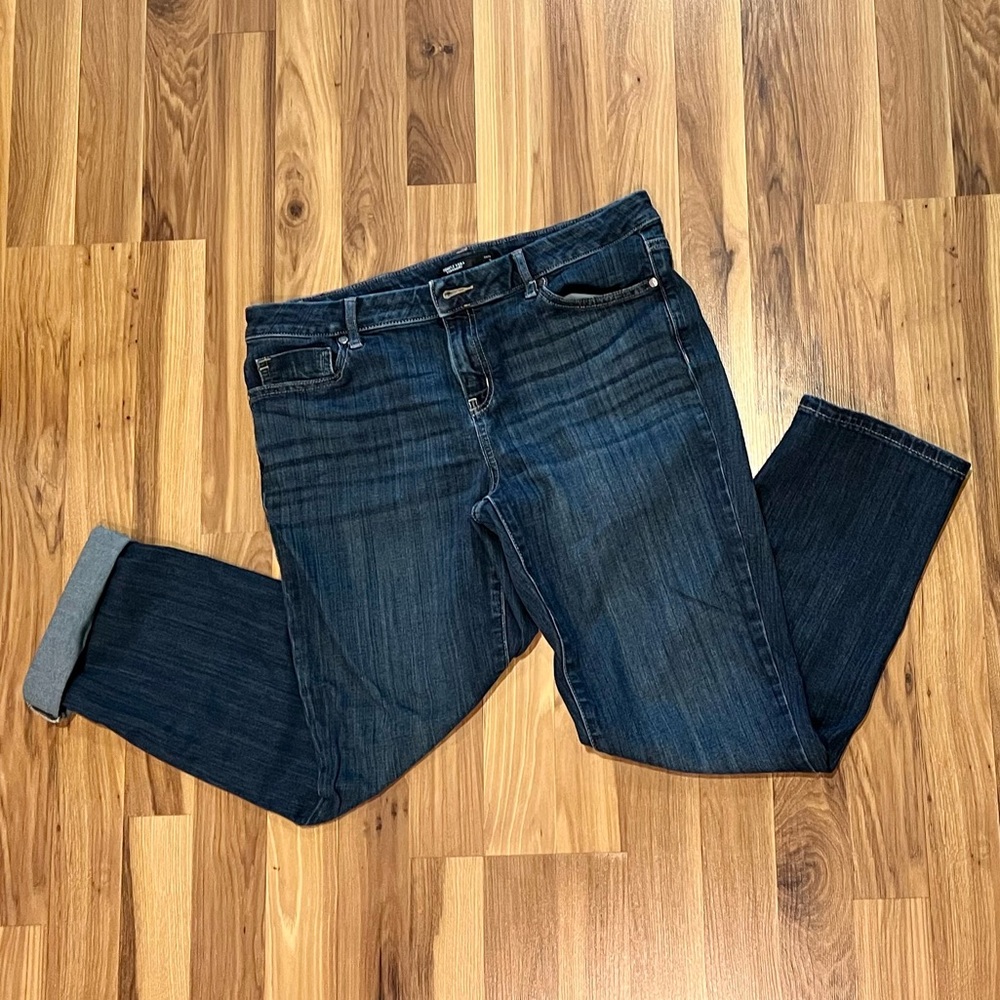 Simply Vera Wang Capri